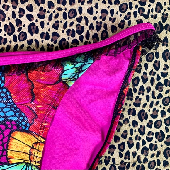 XOXO | Butterfly Bikini Set - Picture 4 of 7